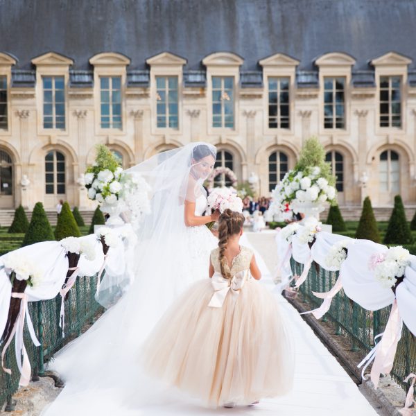 paris wedding planner for French chateau wedding